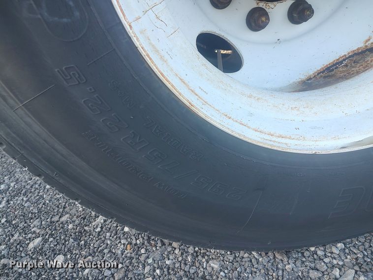 image for item JW9253 2014 International Navistar MA035  semi truck