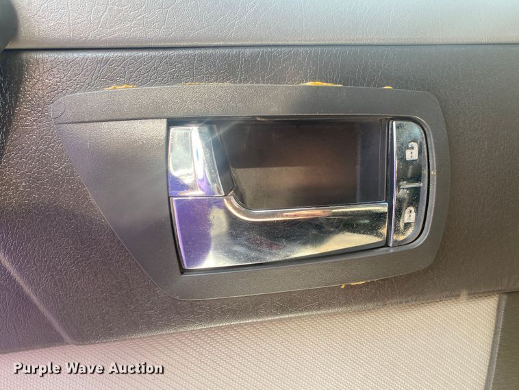 image for item JW9331 2014 Kenworth T660  semi truck