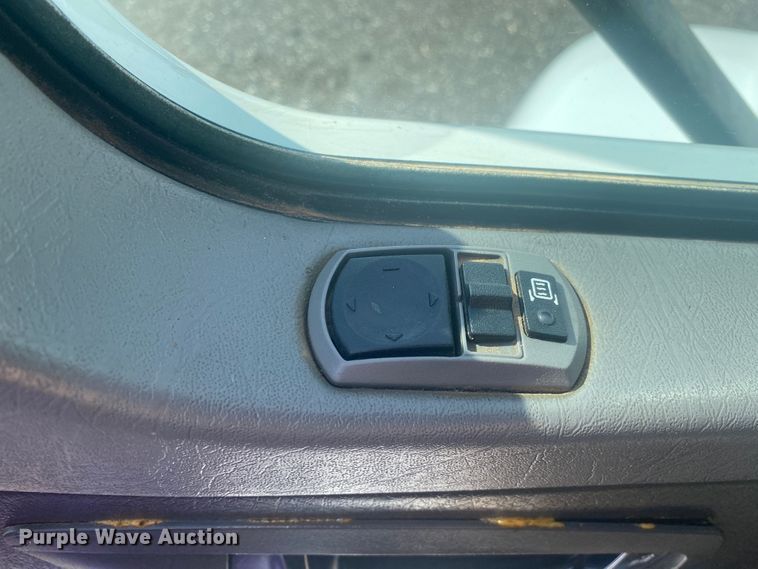 image for item JW9331 2014 Kenworth T660  semi truck