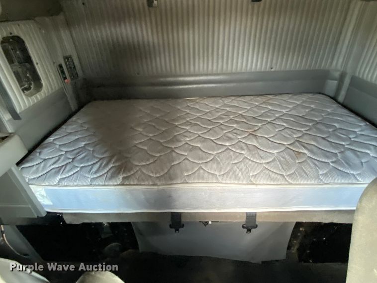 image for item JW9331 2014 Kenworth T660  semi truck