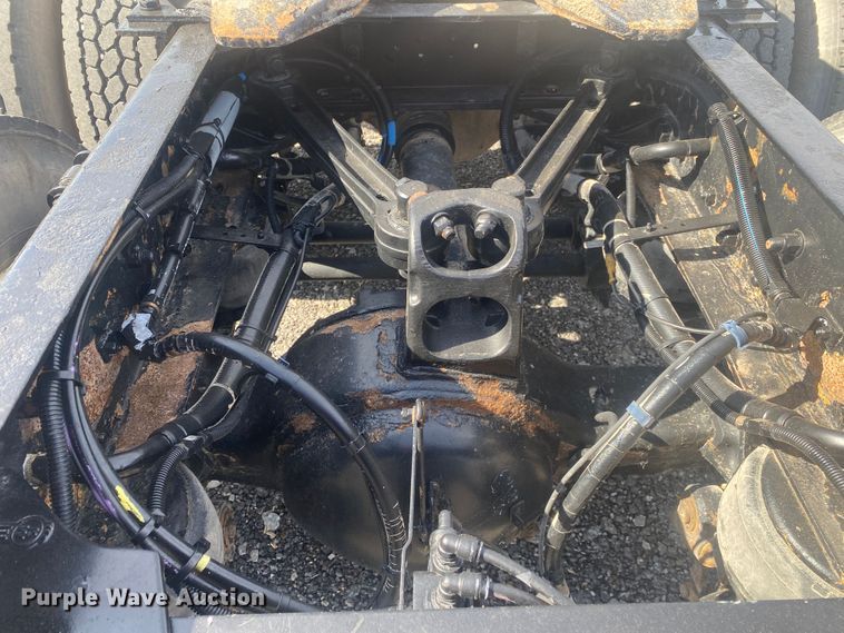 image for item JW9331 2014 Kenworth T660  semi truck