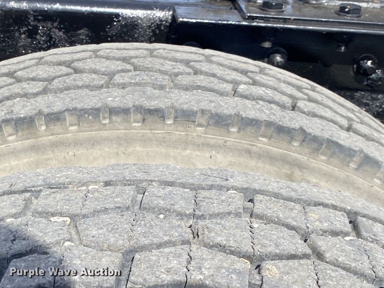 image for item JW9331 2014 Kenworth T660  semi truck