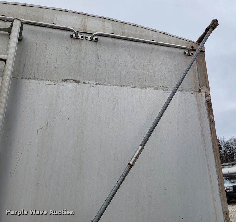 image for item KB9925 1988 Timpte  grain trailer