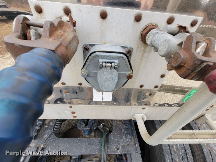 image for item KB9925 1988 Timpte  grain trailer