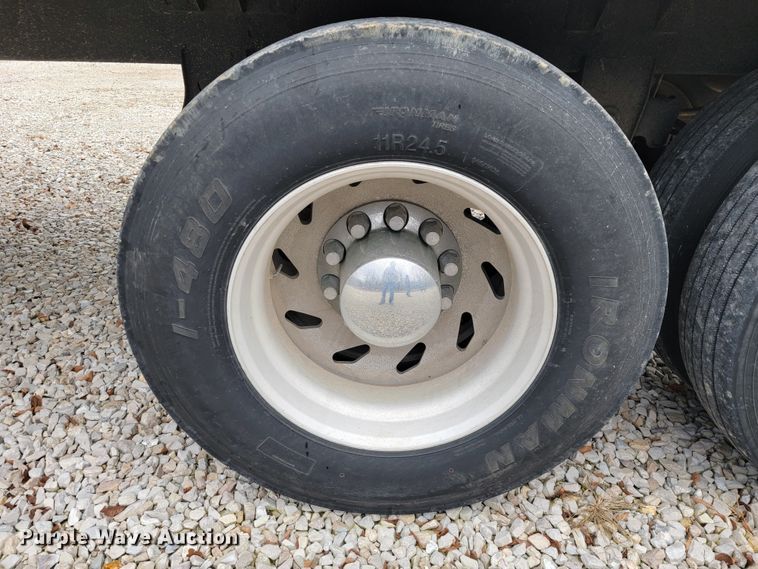 image for item KB9925 1988 Timpte  grain trailer