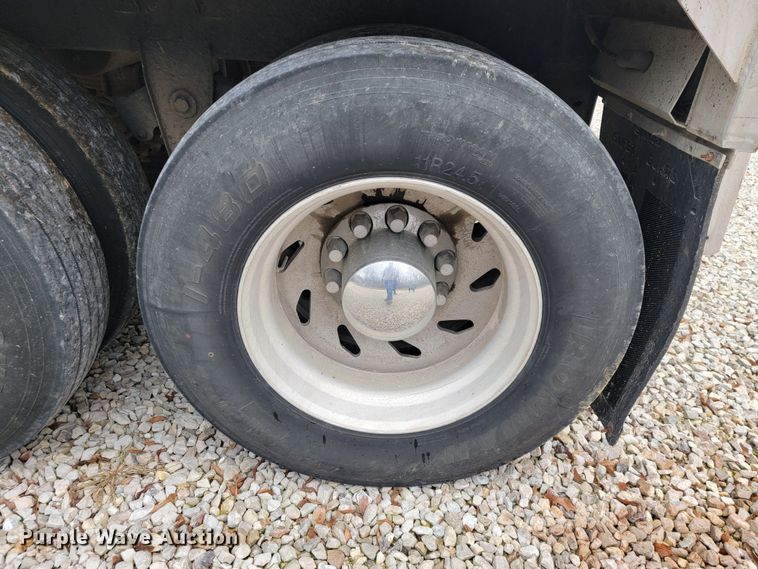 image for item KB9925 1988 Timpte  grain trailer