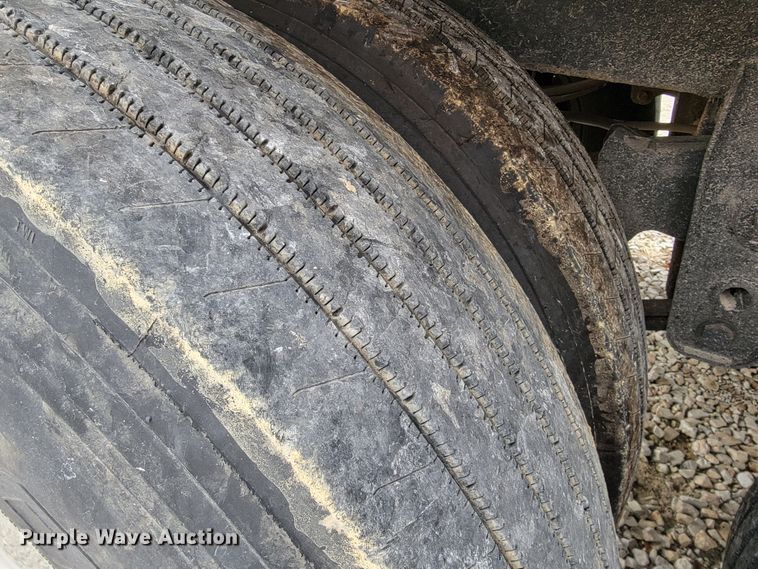 image for item KB9925 1988 Timpte  grain trailer