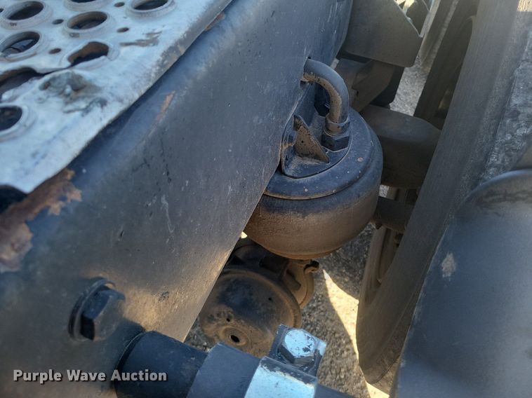 image for item LG9398 2009 Kenworth T800  semi truck