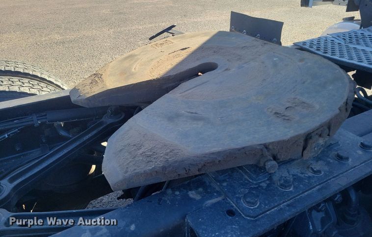 image for item LG9398 2009 Kenworth T800  semi truck