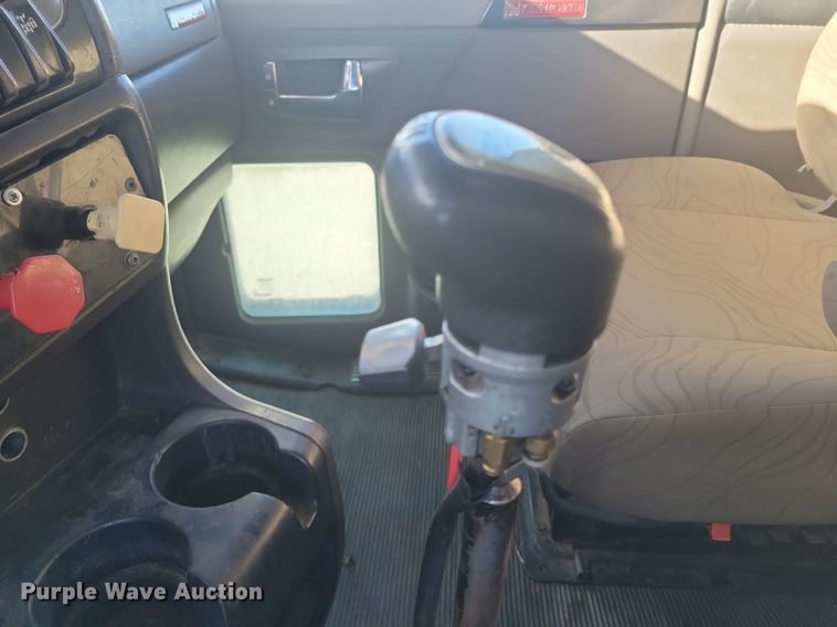 image for item LG9398 2009 Kenworth T800  semi truck