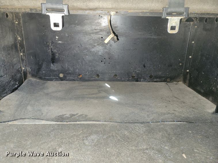 image for item LG9398 2009 Kenworth T800  semi truck