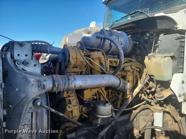 image for item LG9398 2009 Kenworth T800  semi truck