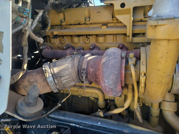 image for item LG9398 2009 Kenworth T800  semi truck