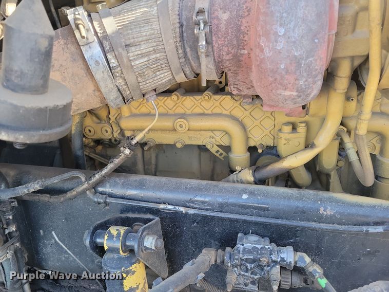 image for item LG9398 2009 Kenworth T800  semi truck