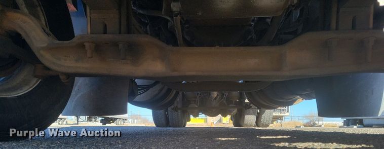 image for item LG9398 2009 Kenworth T800  semi truck