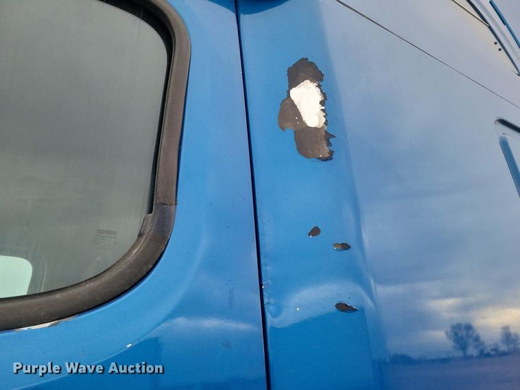 image for item LG9403 2015 Freightliner Cascadia  semi truck