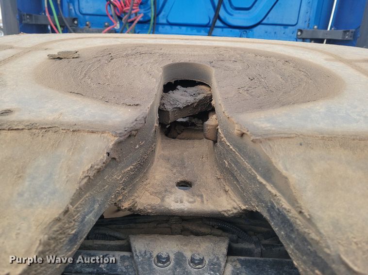 image for item LG9403 2015 Freightliner Cascadia  semi truck