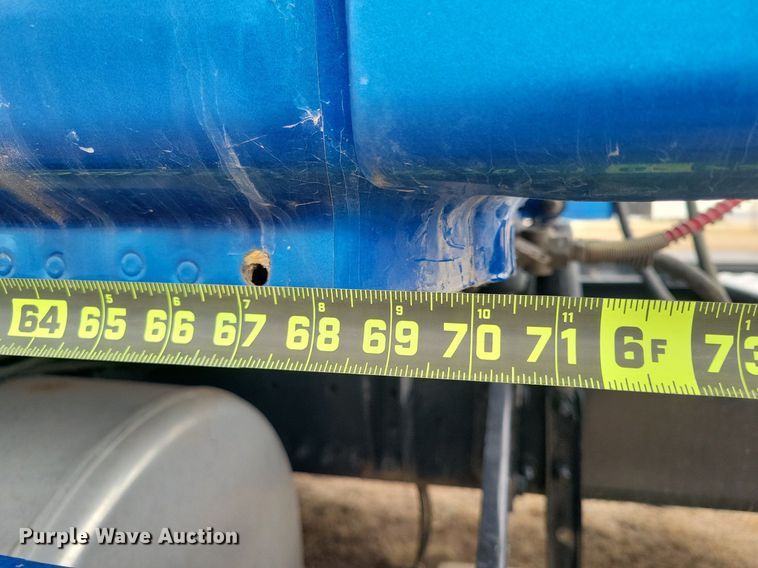 image for item LG9403 2015 Freightliner Cascadia  semi truck