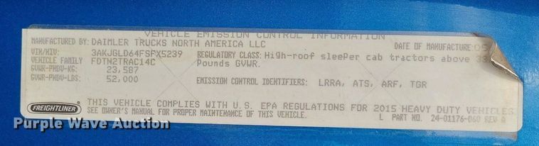 image for item LG9403 2015 Freightliner Cascadia  semi truck