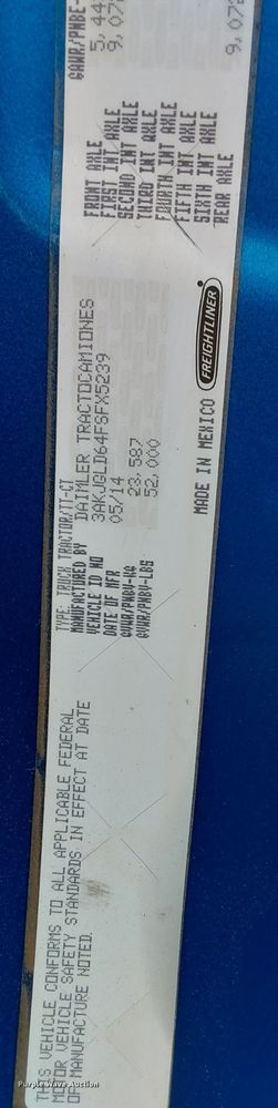 image for item LG9403 2015 Freightliner Cascadia  semi truck