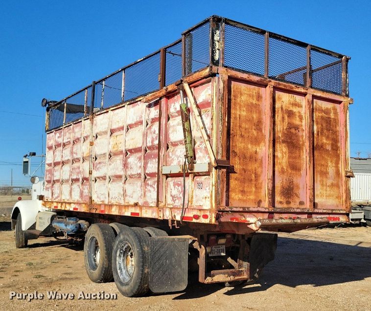 image for item LG9448 1981 Kenworth  grain truck