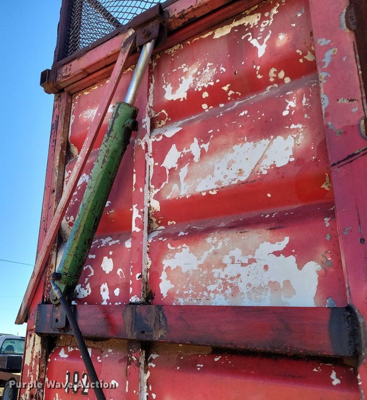 image for item LG9448 1981 Kenworth  grain truck