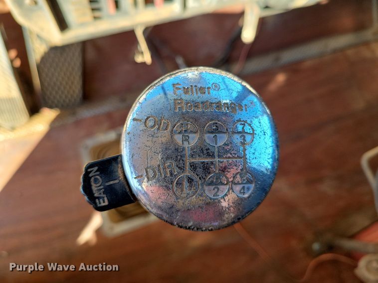 image for item LG9448 1981 Kenworth  grain truck