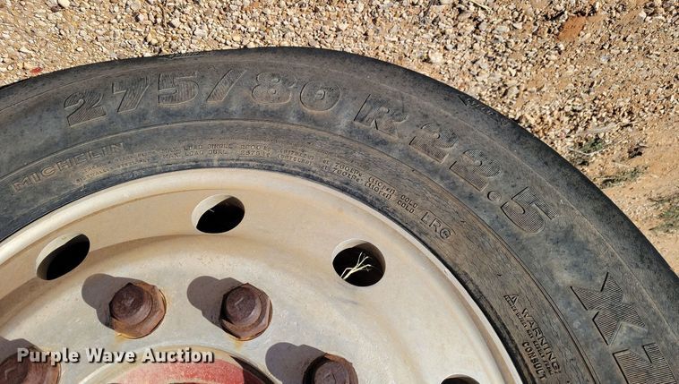 image for item LG9448 1981 Kenworth  grain truck