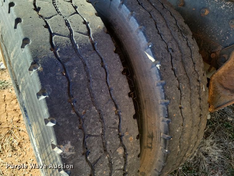 image for item LG9448 1981 Kenworth  grain truck