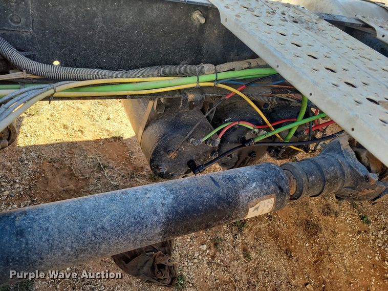 image for item LG9449 2009 Freightliner Columbia  semi truck