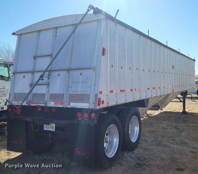 image for item LG9451 1980 Merritt GS-400-08  grain trailer