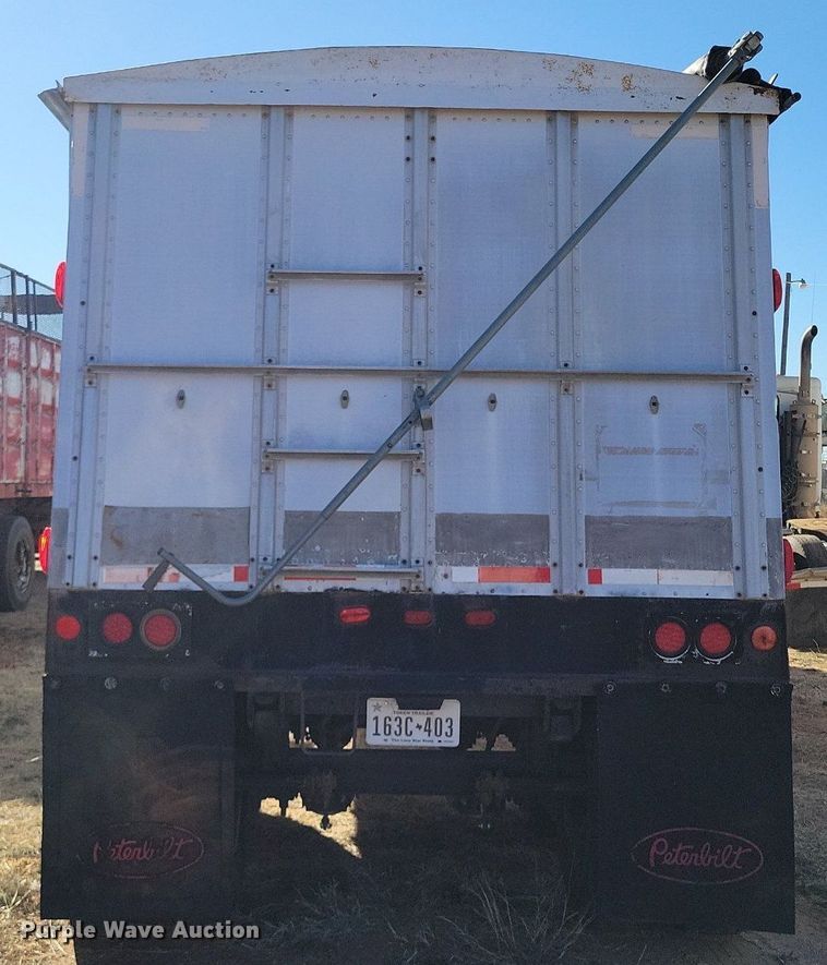 image for item LG9451 1980 Merritt GS-400-08  grain trailer