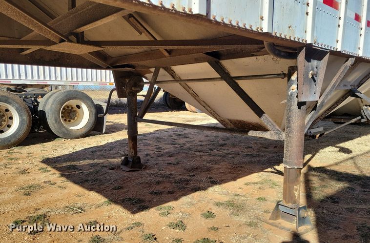 image for item LG9451 1980 Merritt GS-400-08  grain trailer