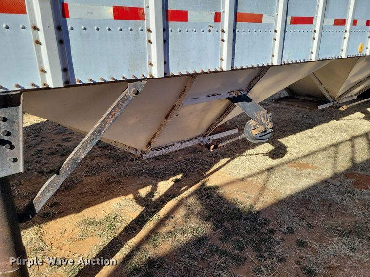 image for item LG9451 1980 Merritt GS-400-08  grain trailer