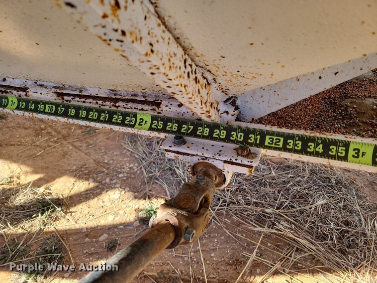 image for item LG9451 1980 Merritt GS-400-08  grain trailer