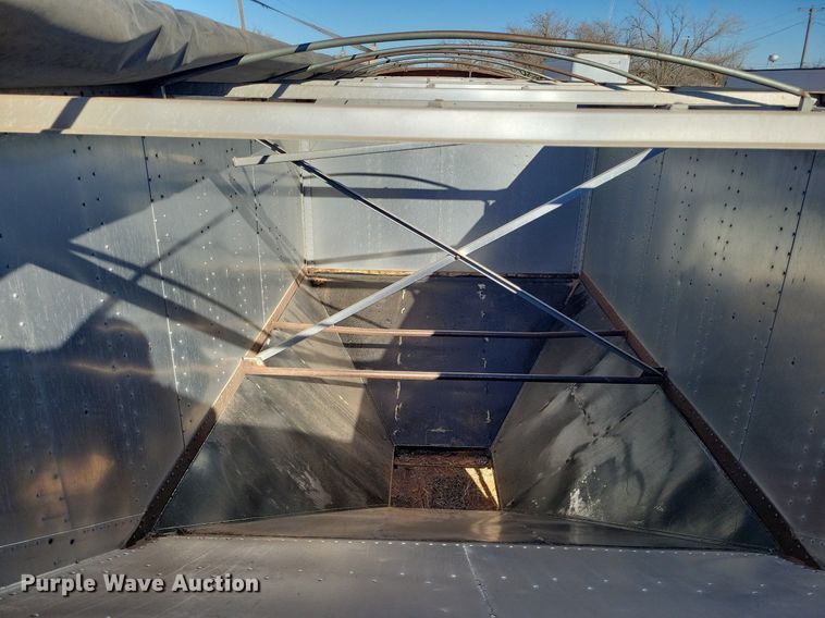 image for item LG9451 1980 Merritt GS-400-08  grain trailer