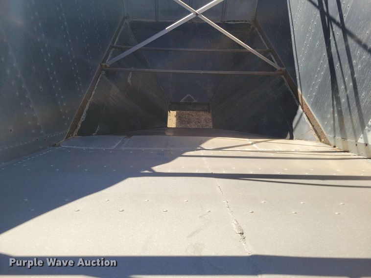 image for item LG9451 1980 Merritt GS-400-08  grain trailer