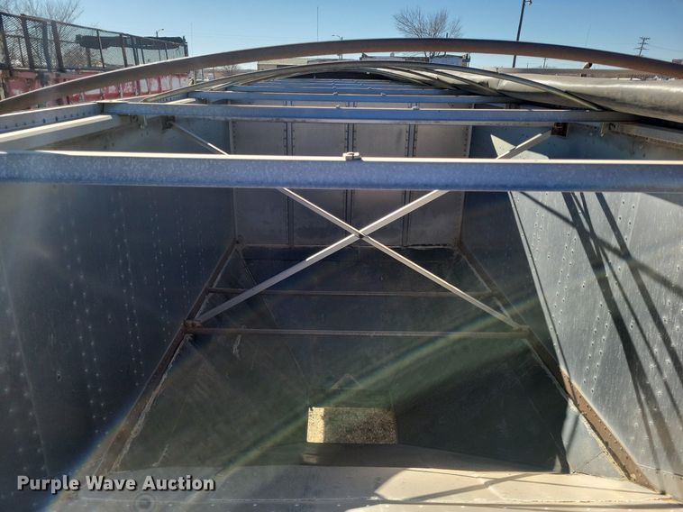 image for item LG9451 1980 Merritt GS-400-08  grain trailer