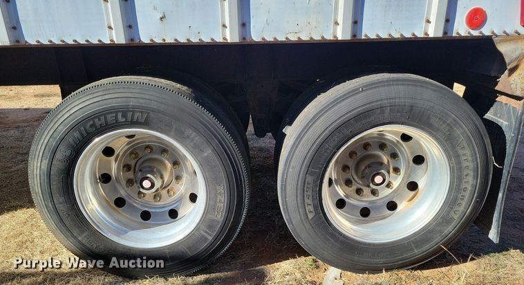 image for item LG9451 1980 Merritt GS-400-08  grain trailer