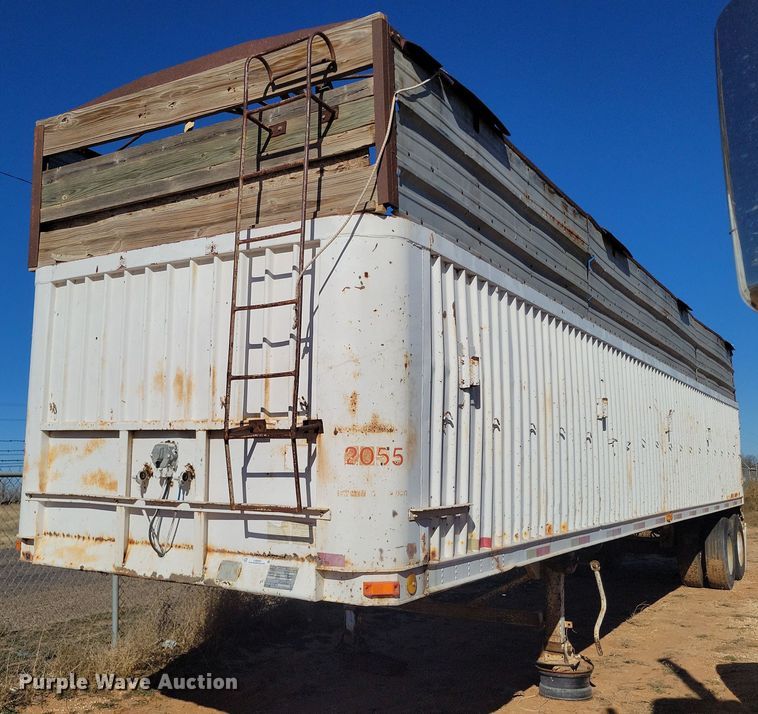 image for item LG9452 1978 Pullman  silage trailer