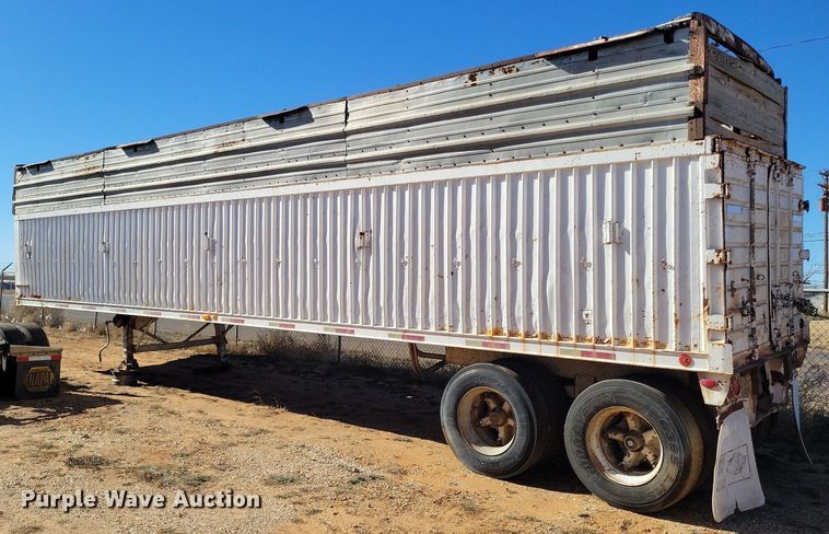 image for item LG9452 1978 Pullman  silage trailer