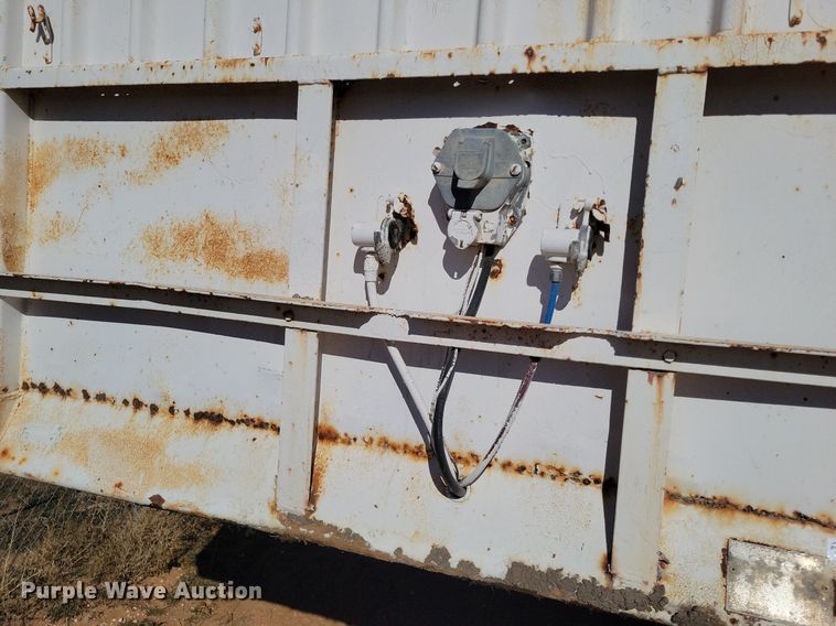 image for item LG9452 1978 Pullman  silage trailer