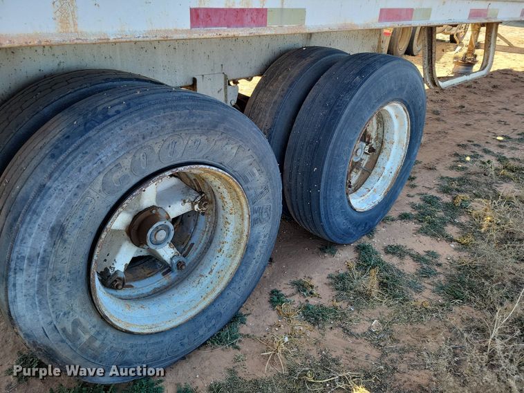 image for item LG9452 1978 Pullman  silage trailer