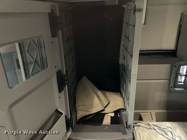 image for item MA9799 2016 Peterbilt 579  semi truck