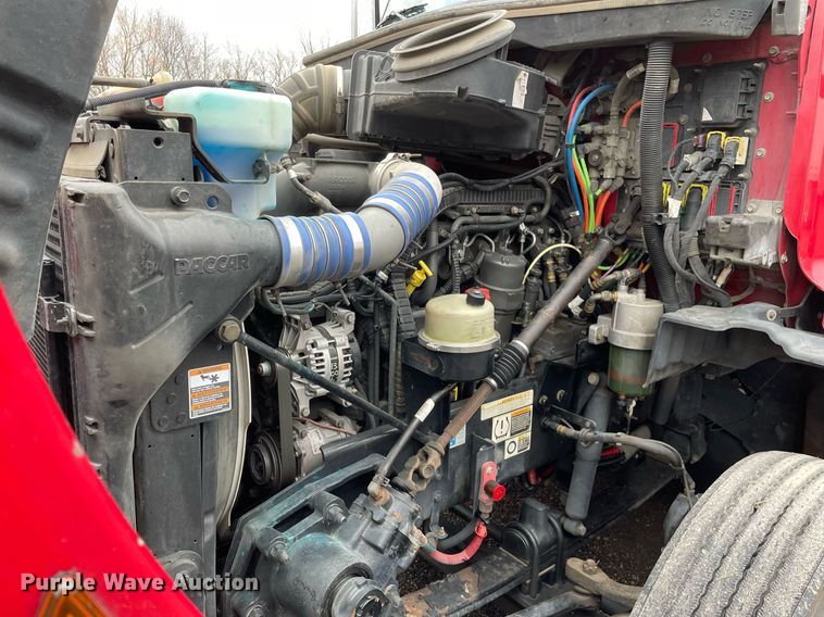 image for item MA9799 2016 Peterbilt 579  semi truck