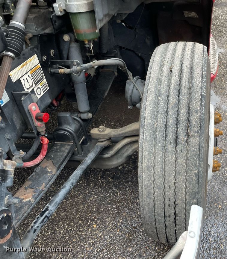 image for item MA9799 2016 Peterbilt 579  semi truck