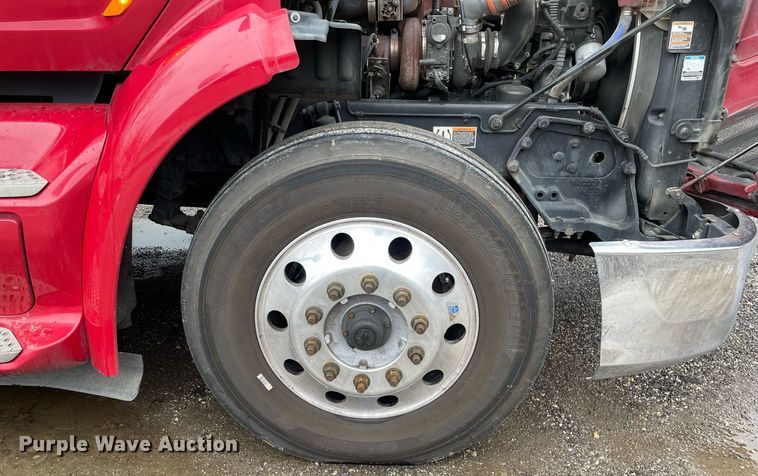 image for item MA9799 2016 Peterbilt 579  semi truck