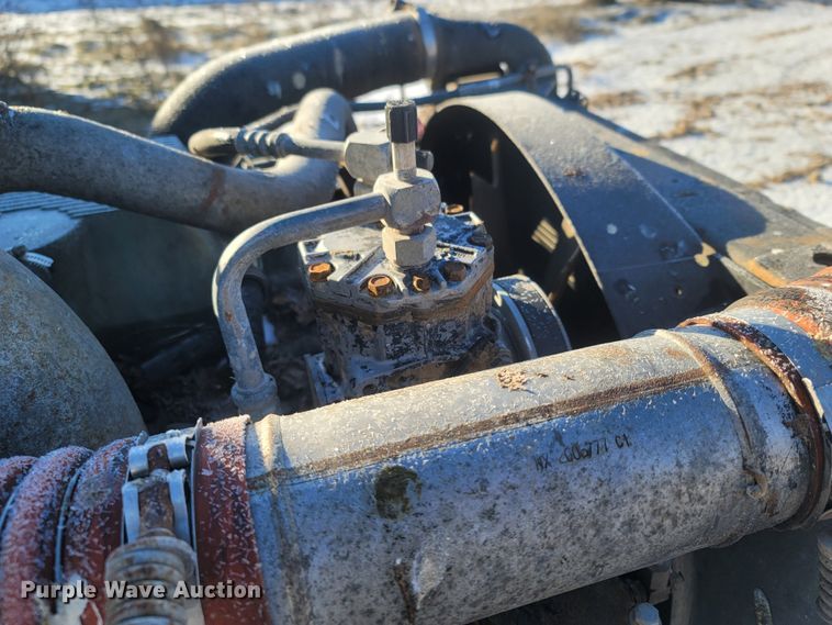 image for item MH9664 1994 International 9400  semi truck