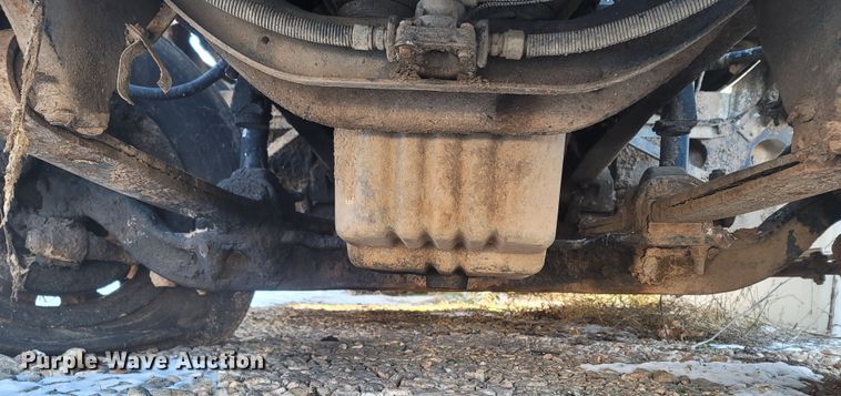 image for item MH9664 1994 International 9400  semi truck