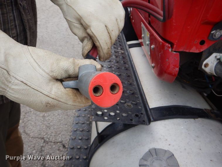 image for item MM9623 2005 International 8600  semi truck